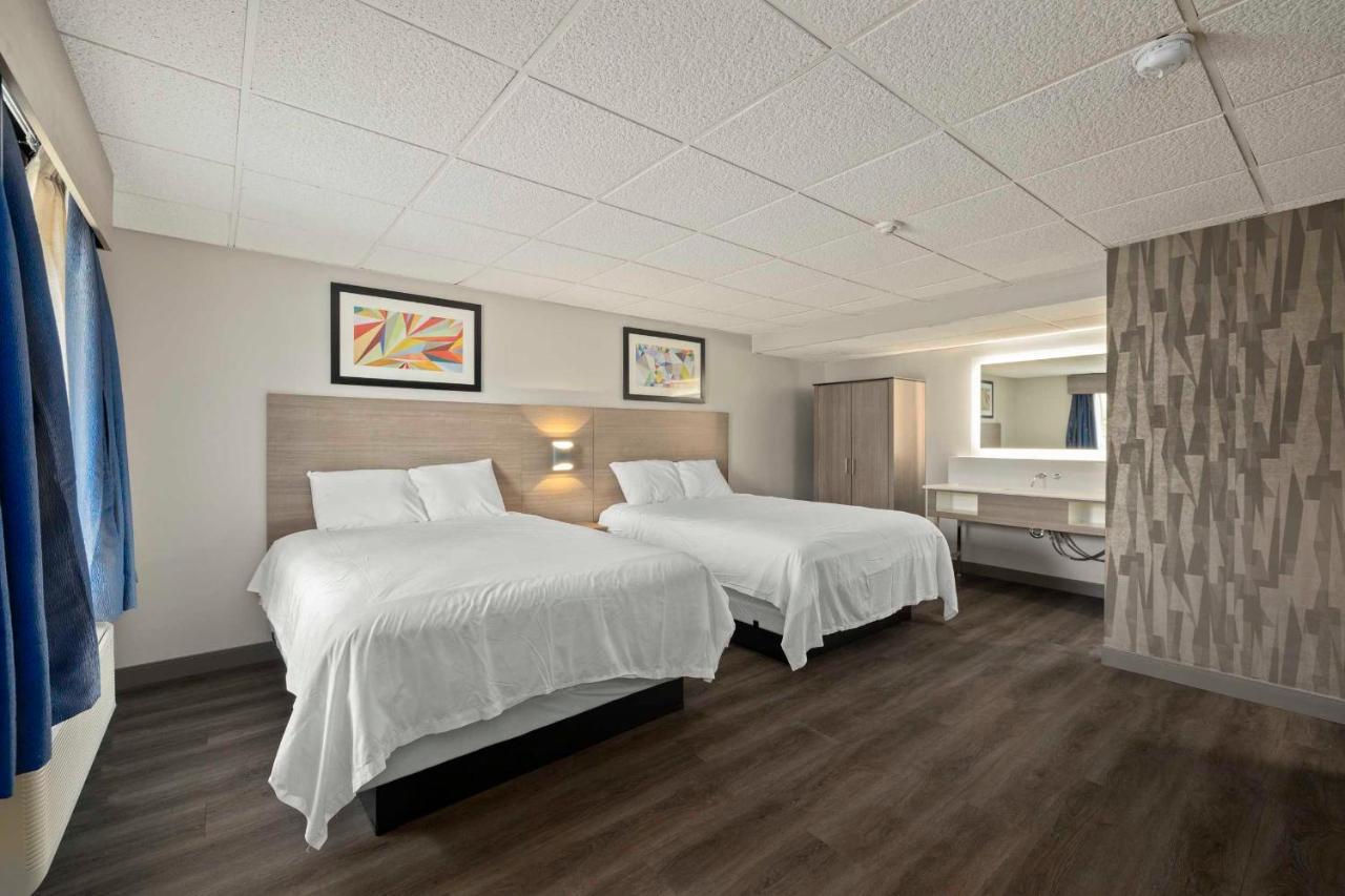 The Elmwood Motel Waterville Bagian luar foto