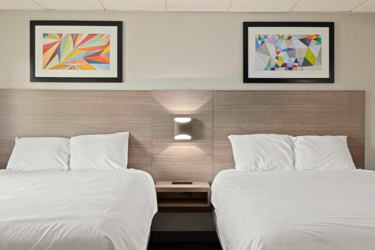 The Elmwood Motel Waterville Bagian luar foto