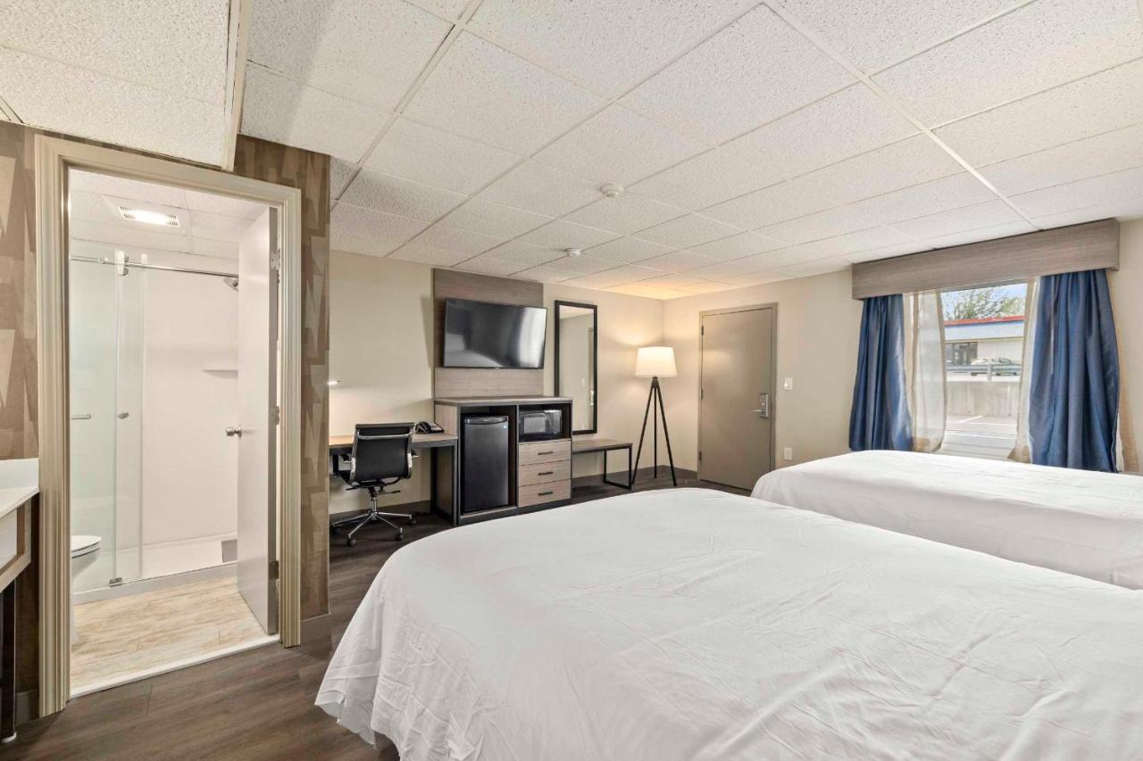 The Elmwood Motel Waterville Bagian luar foto