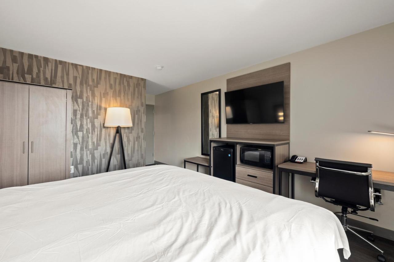 The Elmwood Motel Waterville Bagian luar foto